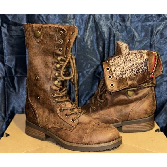 NWOB American Eagle Lace Up Boots Multi Functional Size 11 New - Picture 1 of 9
